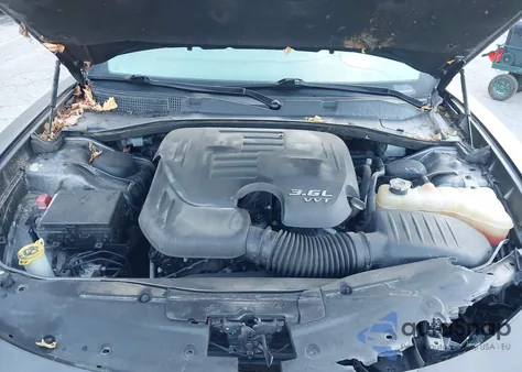 2016 Dodge Charger Sxt z USA, uszkodzony, nr VIN 2C3CDXJG4GH181121